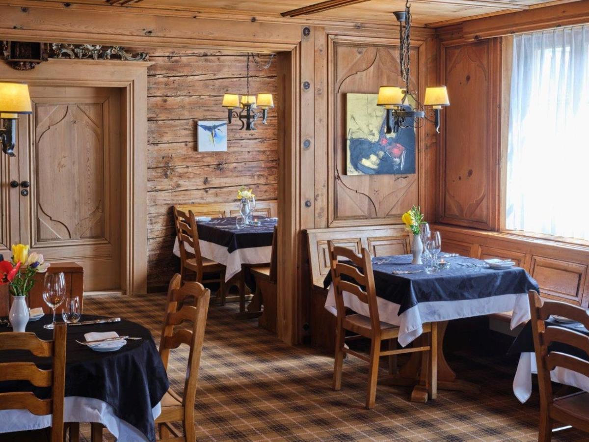 Casa Toedi Restaurant Hotel Trun المظهر الخارجي الصورة